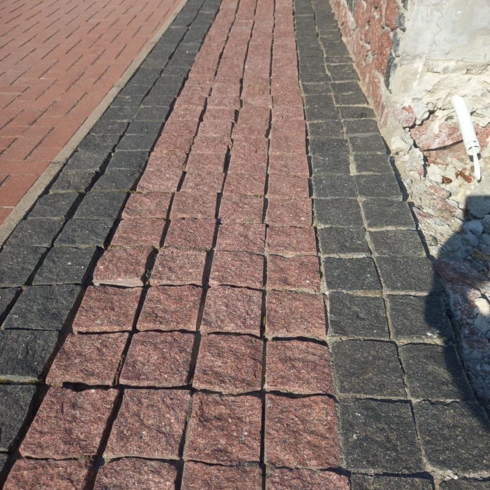 Red Crystal Granite Rockface Natural