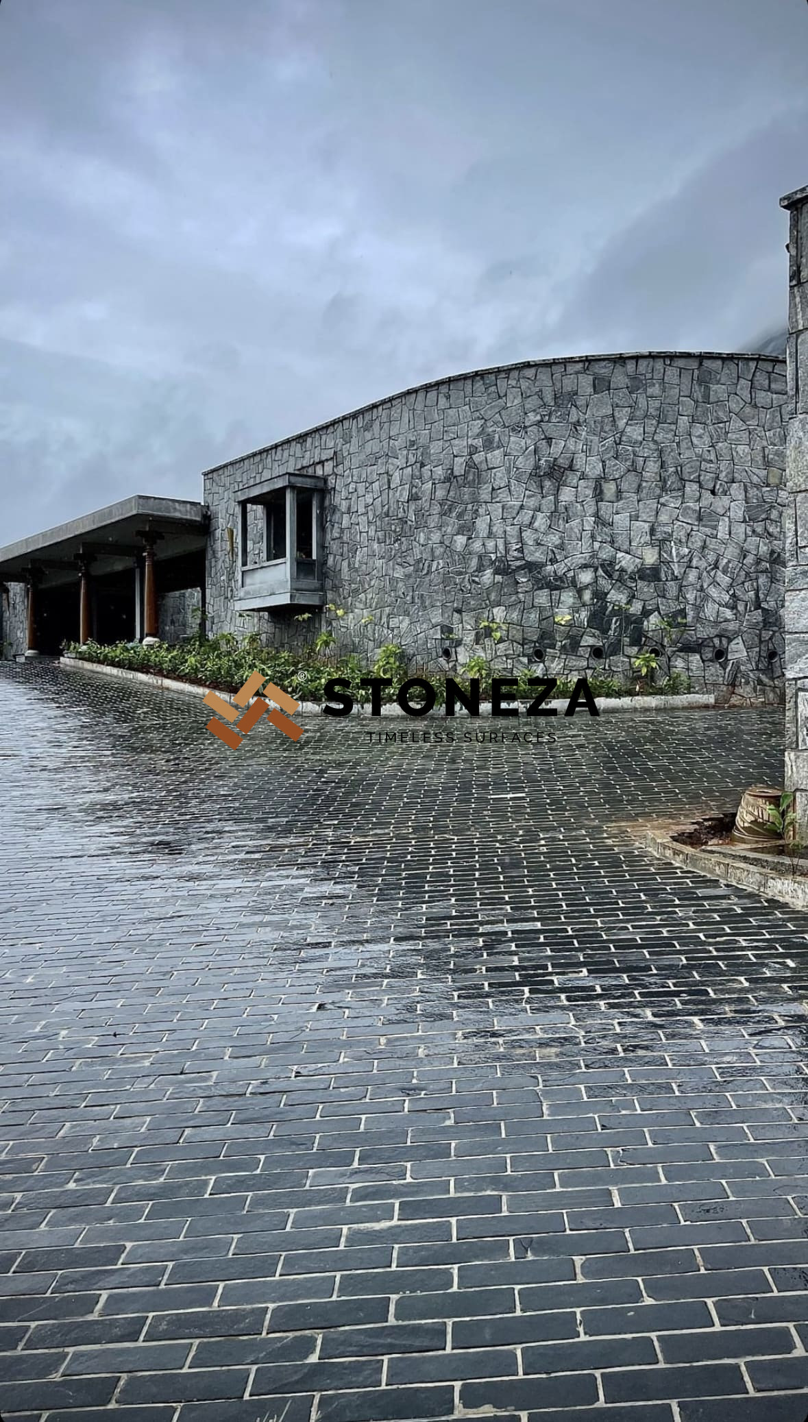 COSMIC BLACK FIELD STONE - Image 4