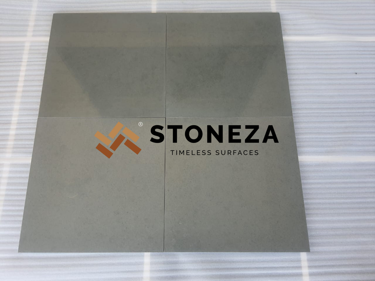 KOTA BLUE MIRROR POLISH - Image 5