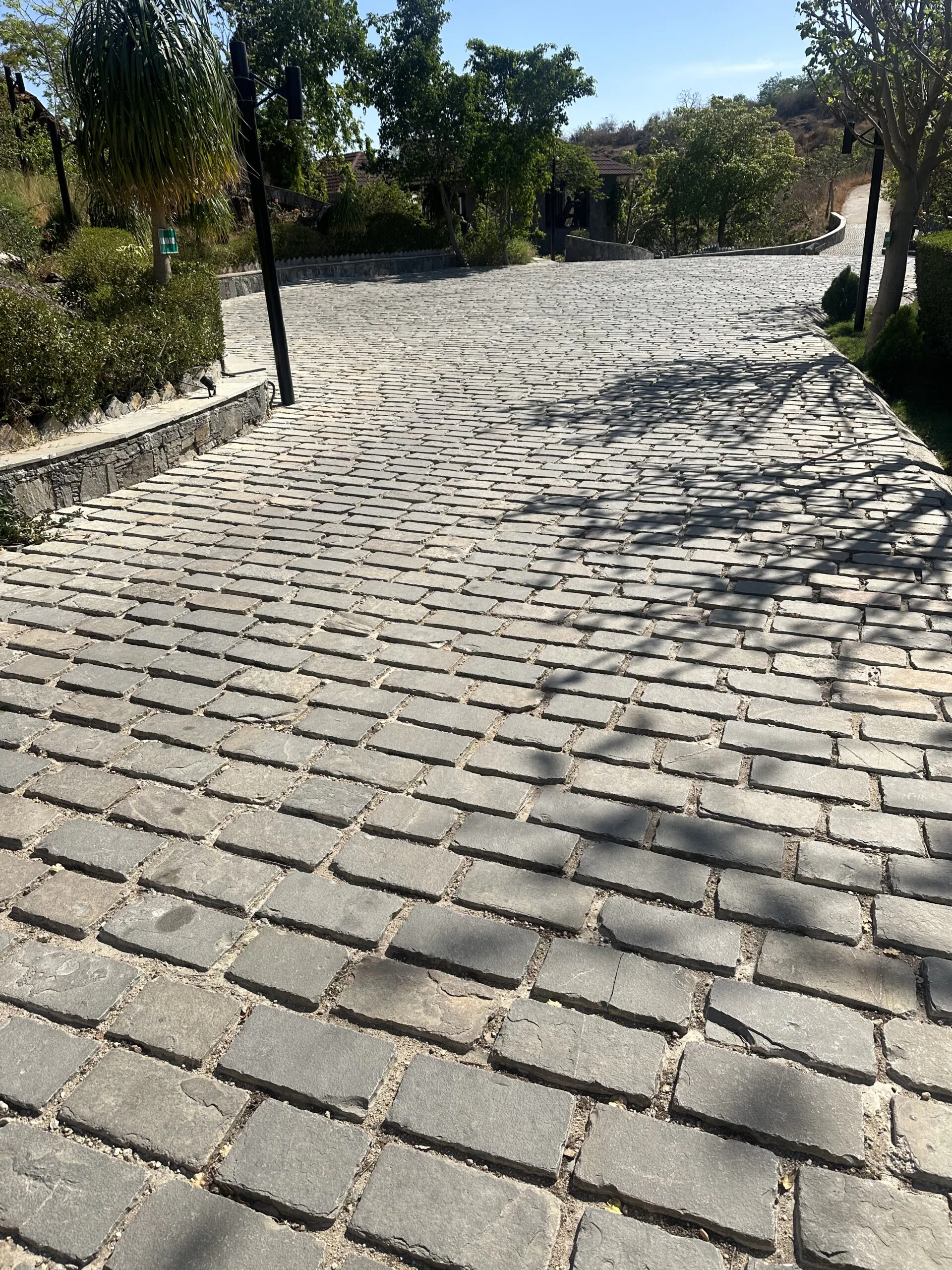 KOTA BLUE LIMESTONE - Image 2