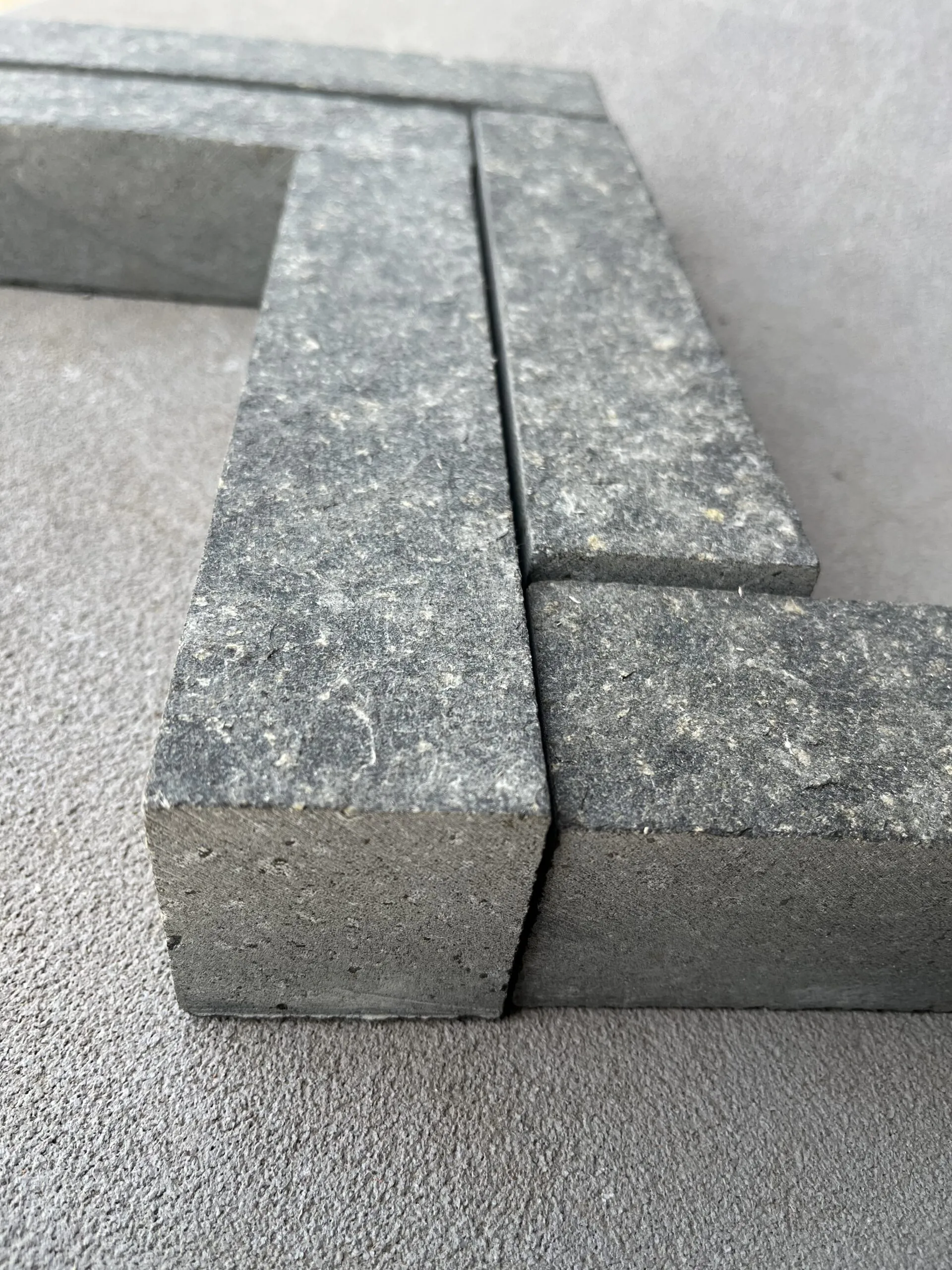 BASALT FLAMED STONE - Image 4